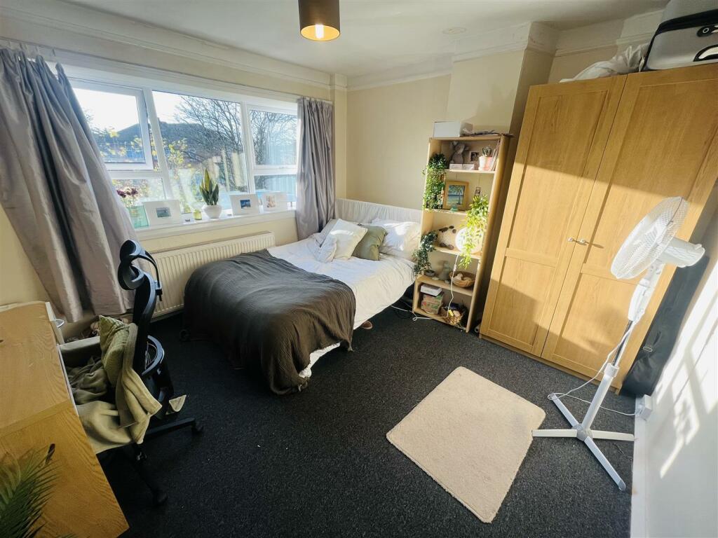 Additional image 6 of BPC02399, Brockworth Crescent