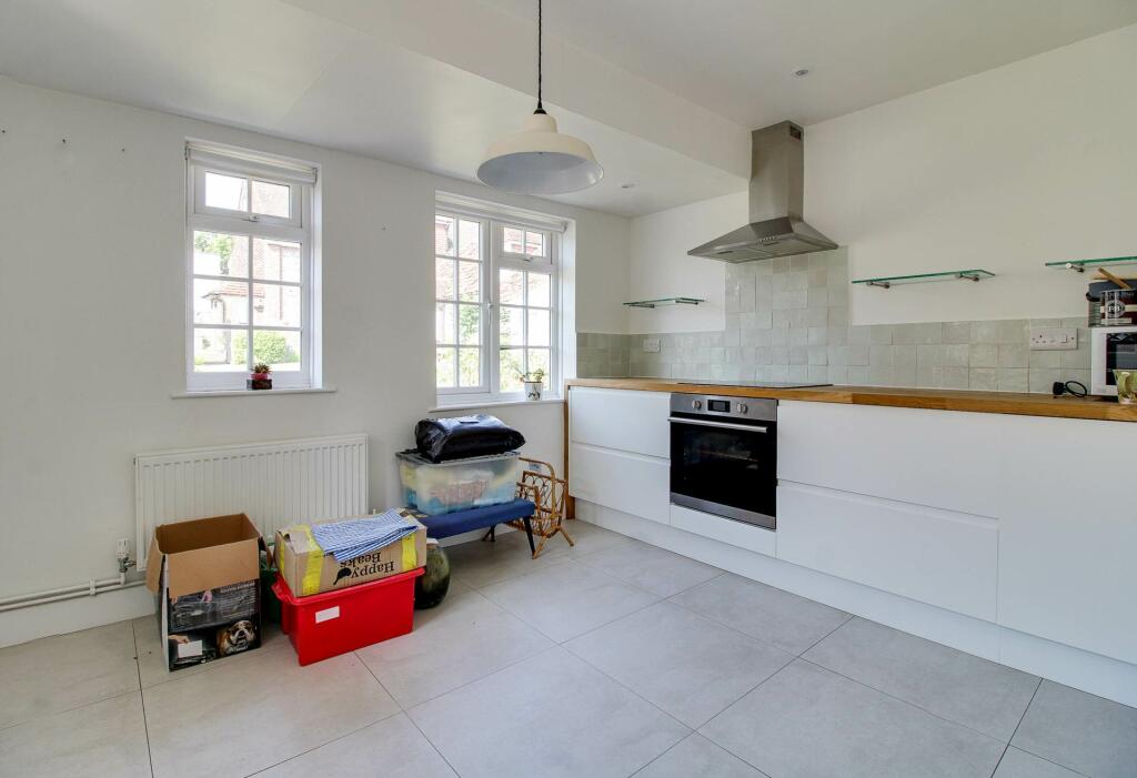 Additional image 4 of Barn Close, Kingston