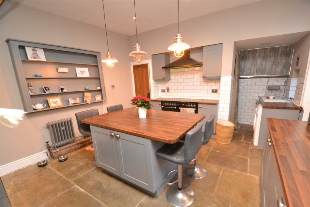 Additional image 3 of Park Road, Low Moor, Bradford