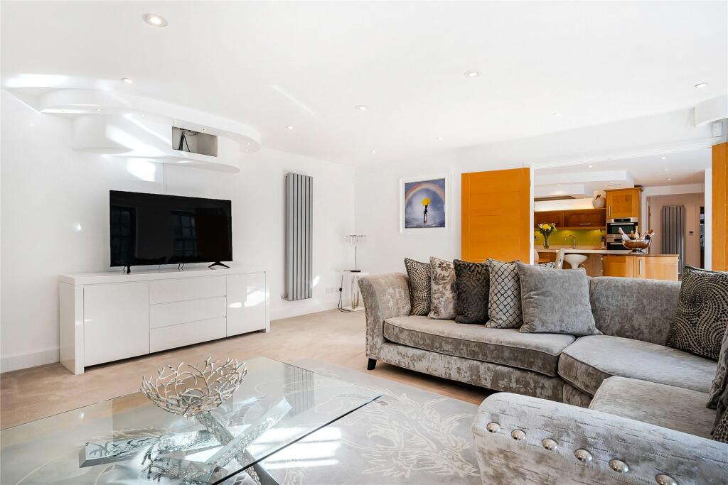 Additional image 6 of Birch Mead, Farnborough Park
