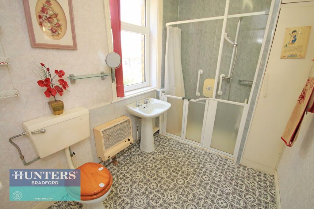 Additional image 27 of REF SR - Cliffe Avenue Baildon, Shipley, West Yorkshire, BD17 6PD