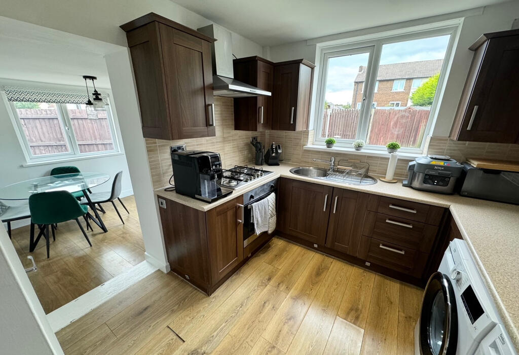 Additional image 4 of The Crescent, Baildon, Shipley, West Yorkshire