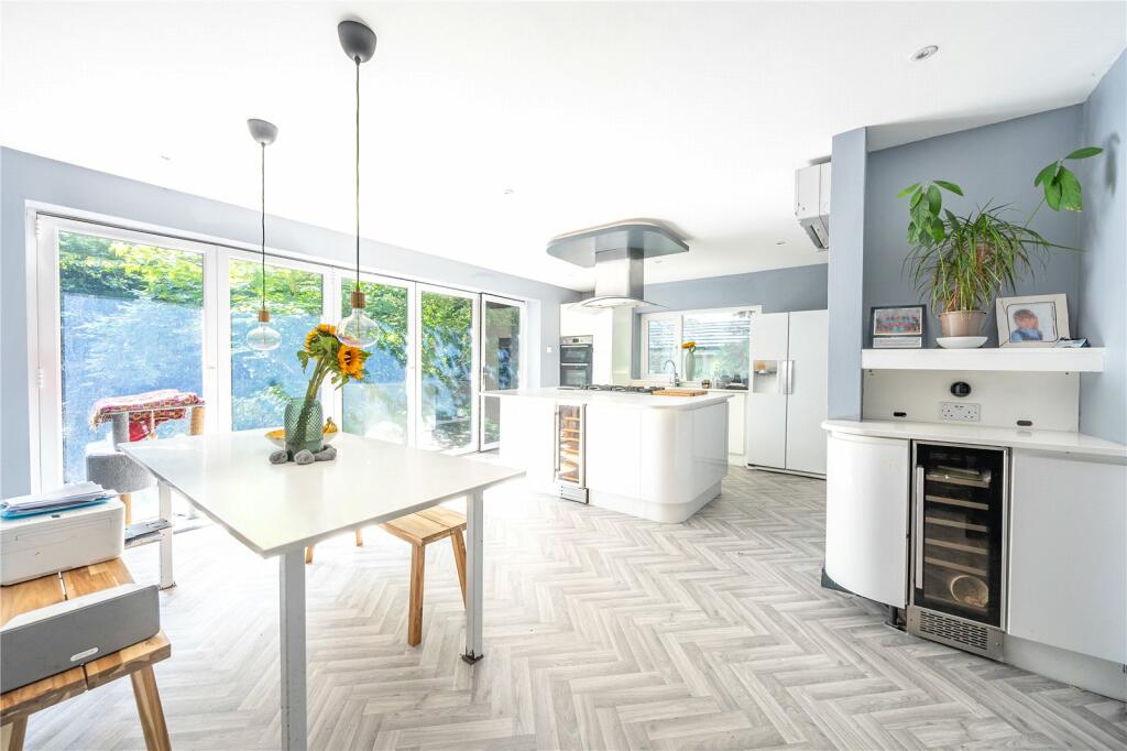 Additional image 3 of Kirkbourne Grove, Baildon, Shipley, West Yorkshire