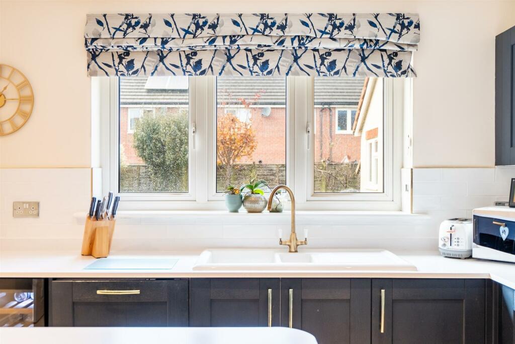 Additional image 16 of Mendip Road - Stunning Family Home!