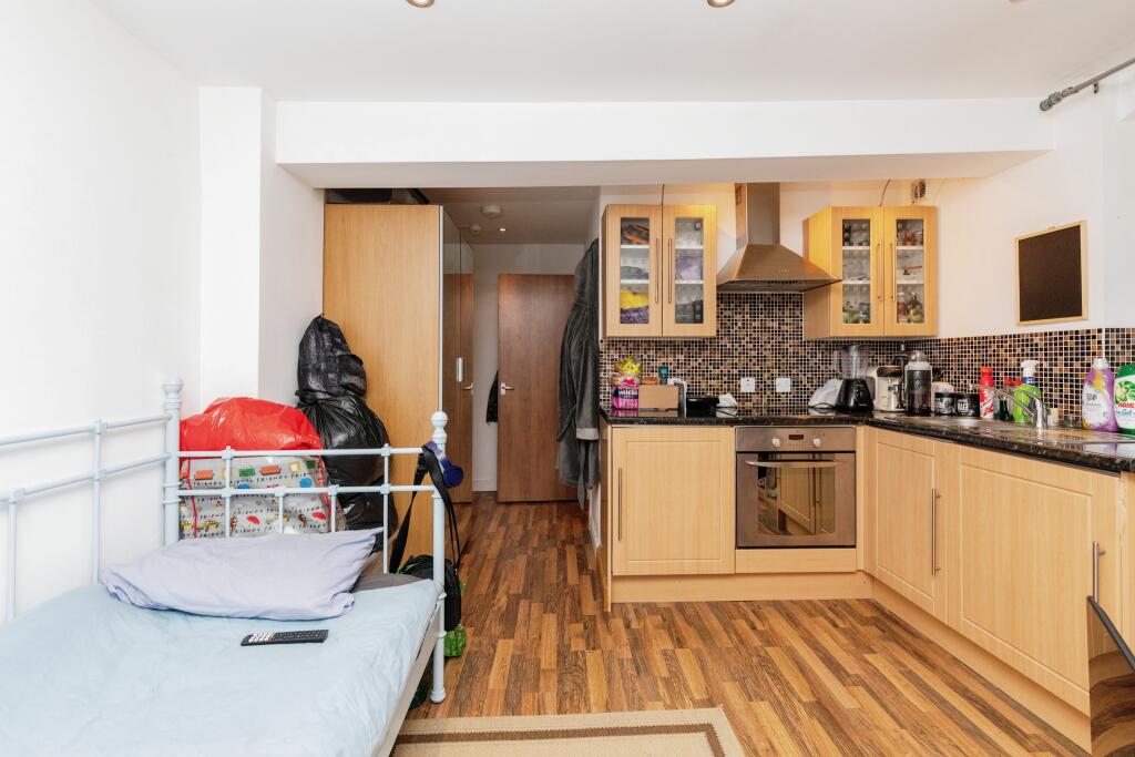 Additional image 7 of 14 Southleigh Road Flat 3A Basement, Bristol, BS8