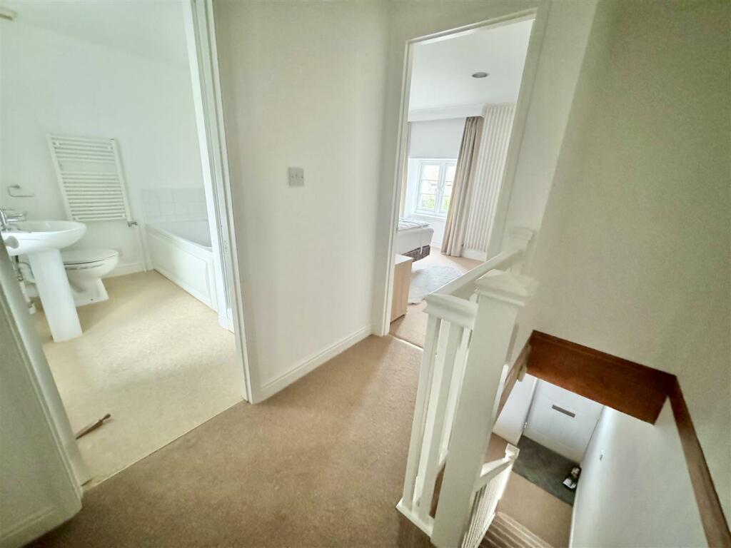 Additional image 6 of No Onward Chain