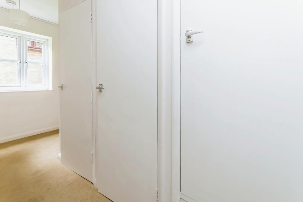 Additional image 8 of Pond Cottage Lane, West Wickham, BR4