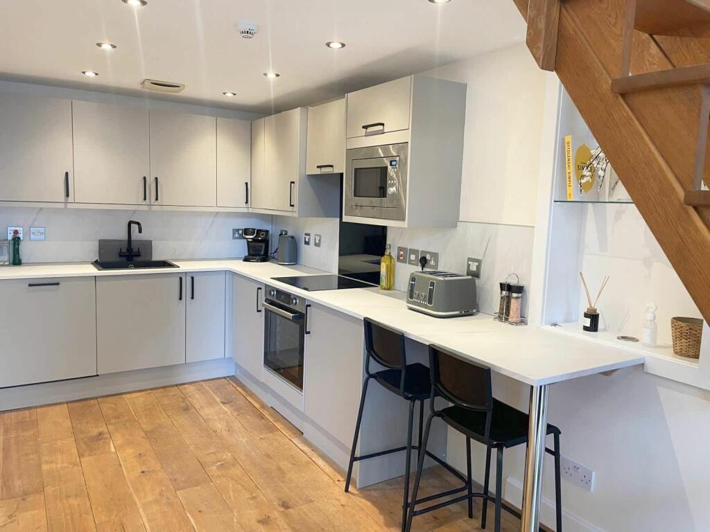 Additional image 3 of Flat ,  Portland Square, Bristol