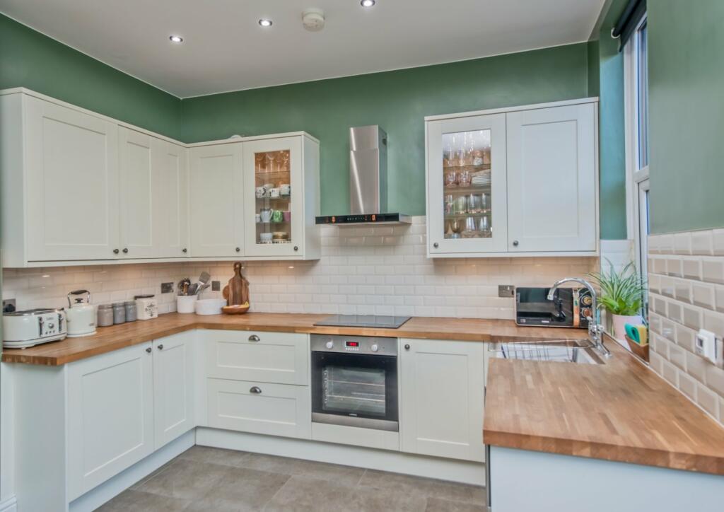 Additional image 4 of Stunsteads Road, Cleckheaton, Yorkshire, BD19