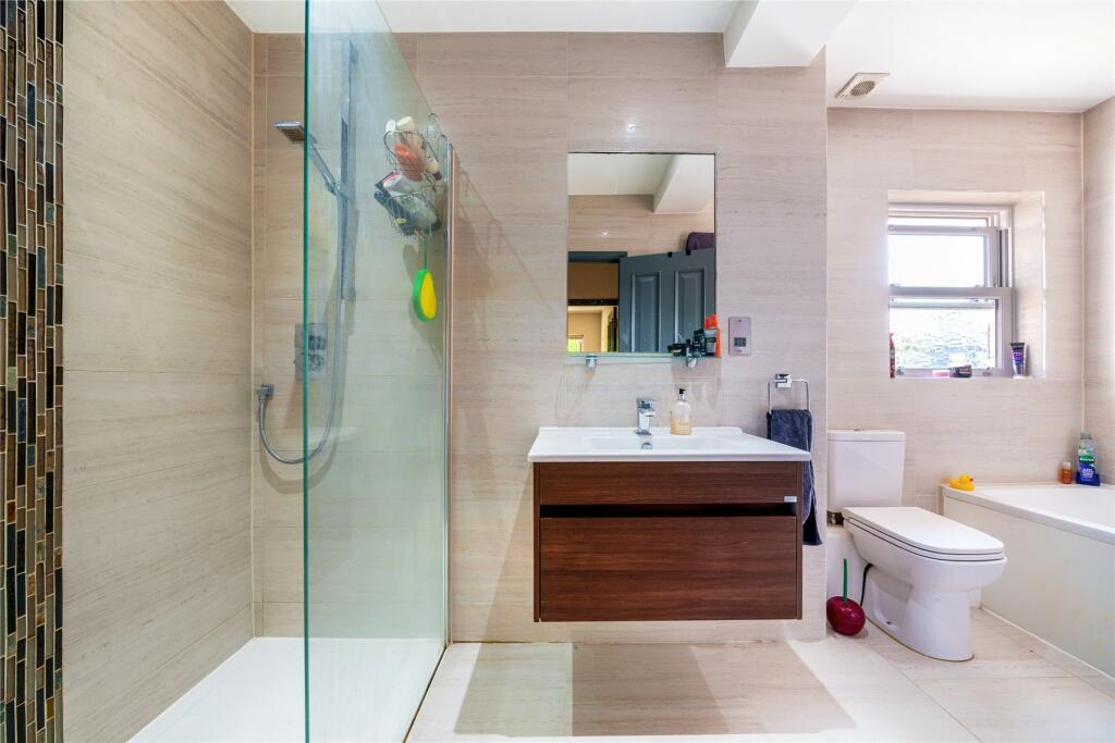 Additional image 31 of Birch Mead, Farnborough Park