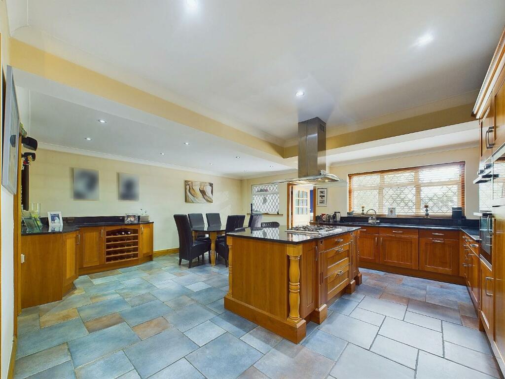 Additional image 21 of Marlings Park Avenue, Chislehurst