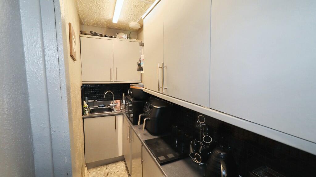 Additional image 6 of Highgate Road, Bradford, West Yorkshire, BD13