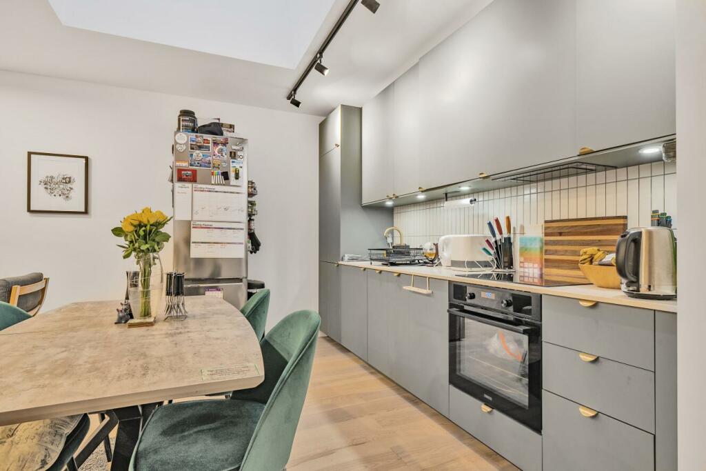 Additional image 13 of Ravenscroft Road, Beckenham