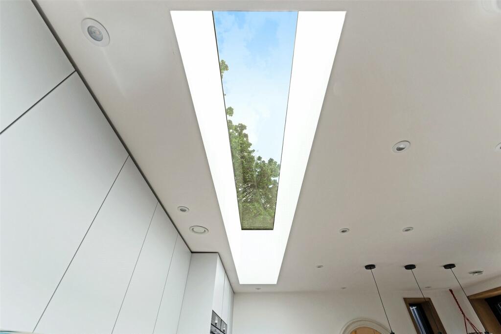 Additional image 18 of Courtlands Lane, Bristol, BS3