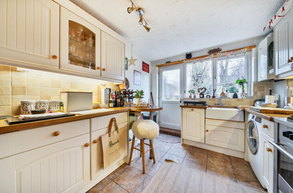 Additional image 7 of Henry Street, Bromley, BR1