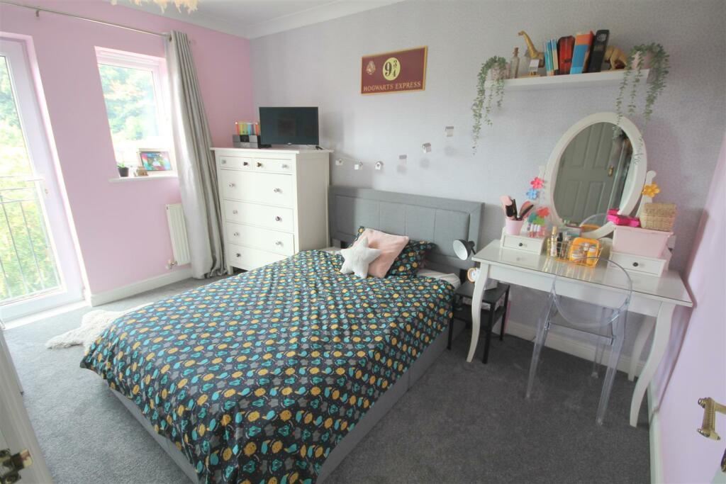 Additional image 5 of Cave Close, Downend, Bristol