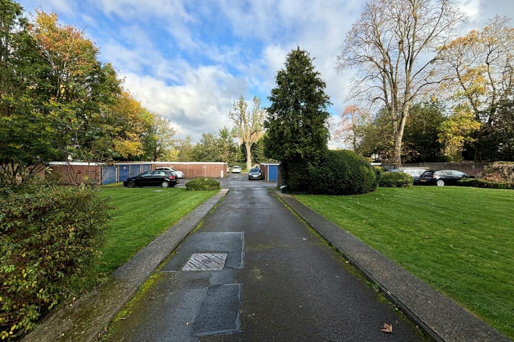 Additional image 13 of Bromley Road, Beckenham, BR3