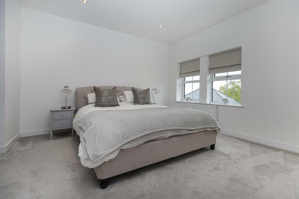 Additional image 21 of Snelsins Road, Cleckheaton