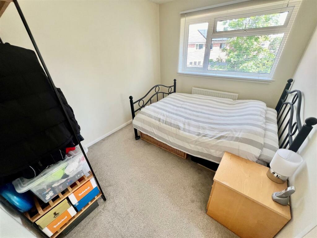 Additional image 9 of Cul-de-sac Location