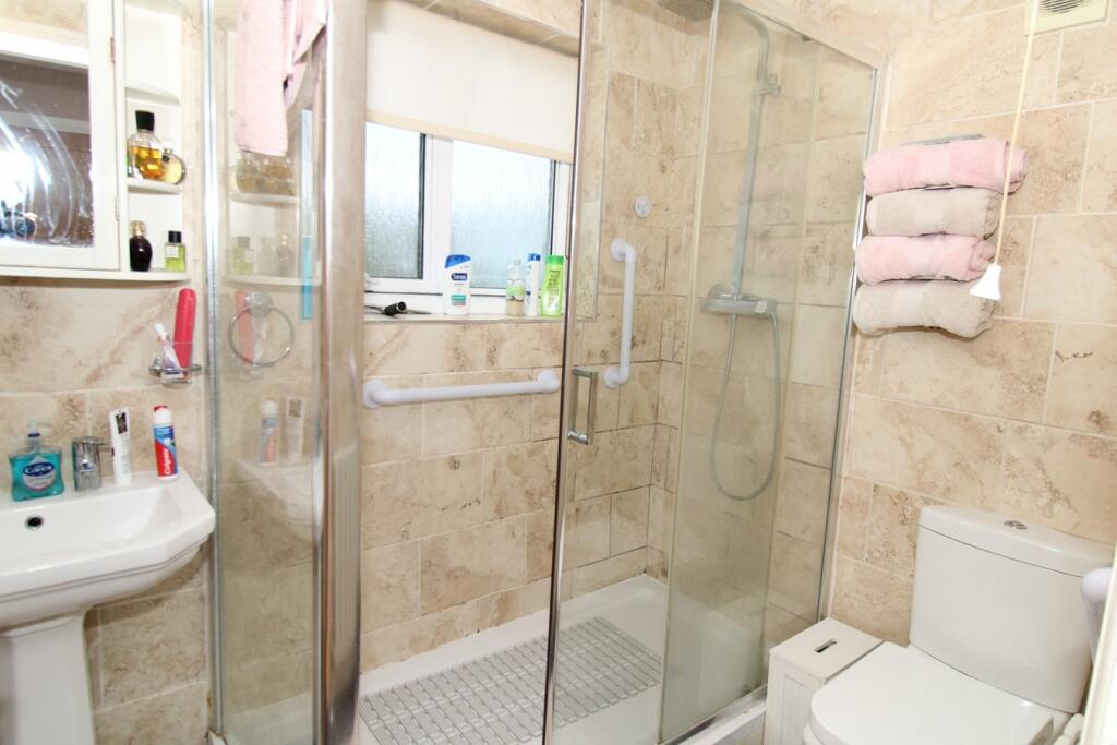 Additional image 10 of The Crescent, West Wickham, BR4