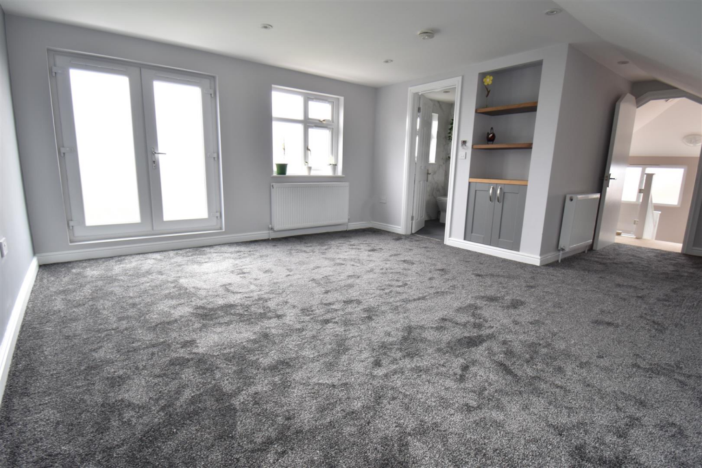 Additional image 17 of Beautifully Presented & Largely Extended 5 Bed Semi With S/Facing gdn