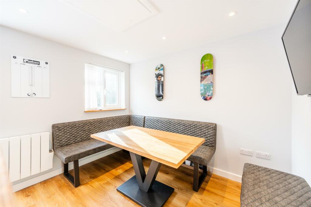 Additional image 23 of Mendip Road - Stunning Family Home!