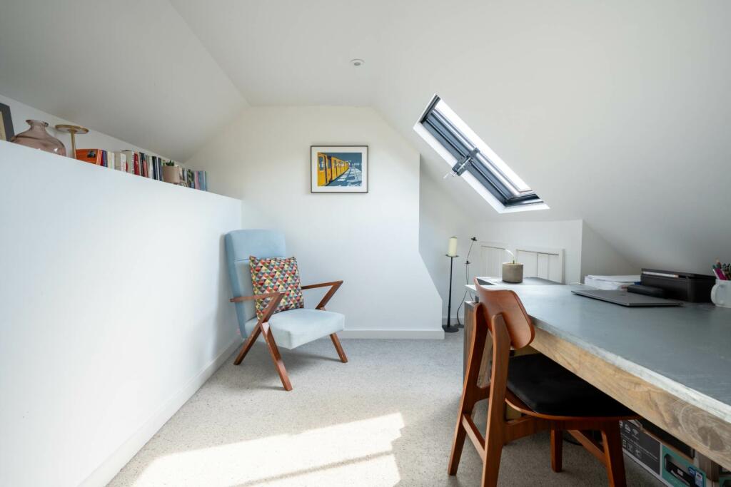 Additional image 25 of De Montfort Road, Lewes