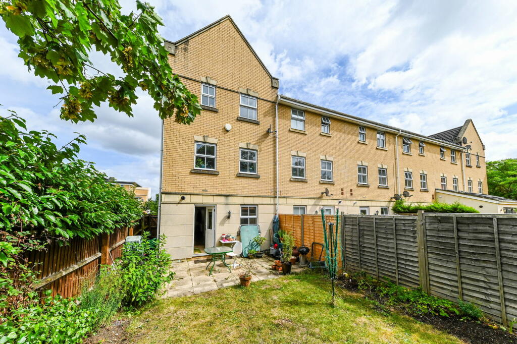 Additional image 9 of Sparkes Close, Bromley, BR2 9GE