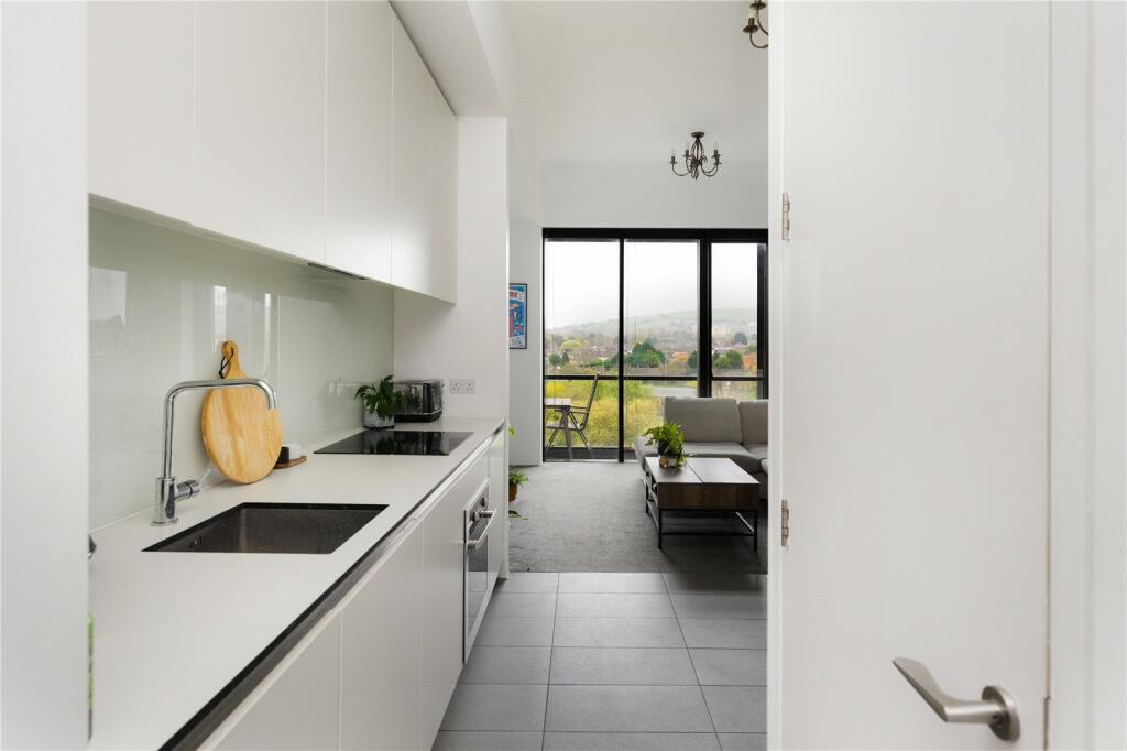 Additional image 5 of Lake Shore Drive, BRISTOL, BS13