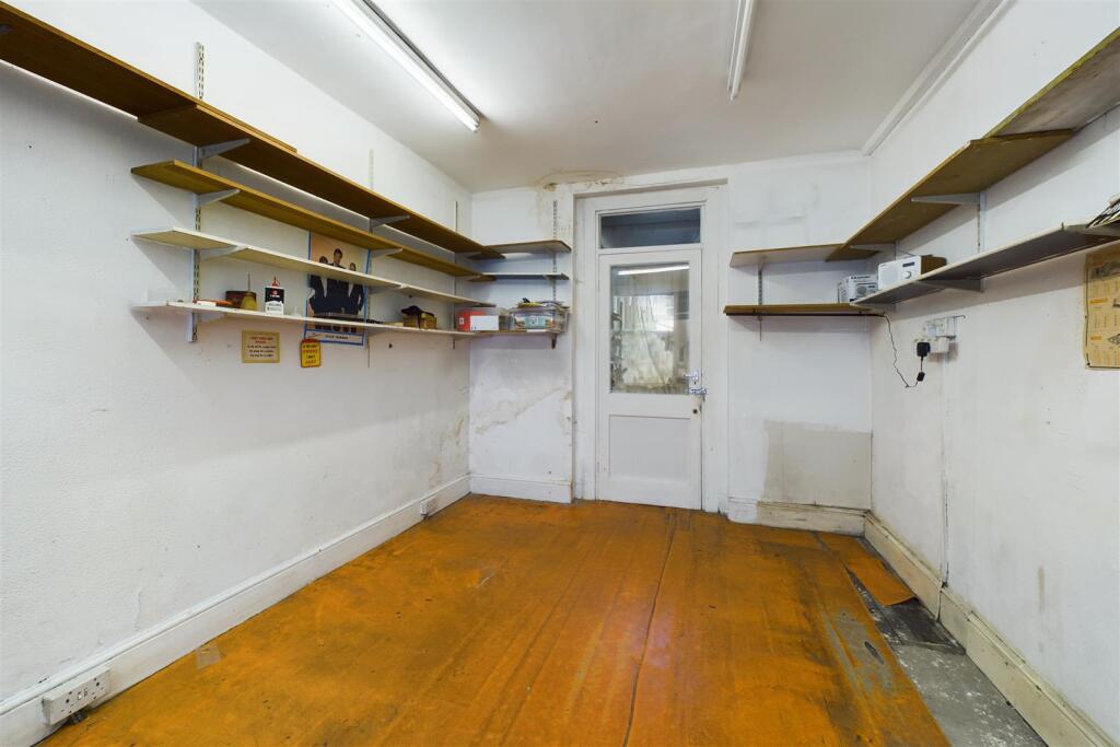 Additional image 6 of 5 BED HMO | RETAIL UNIT | ASHLEY DOWN