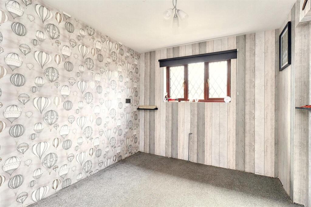 Additional image 4 of Popular cul de sac location in Clevedon