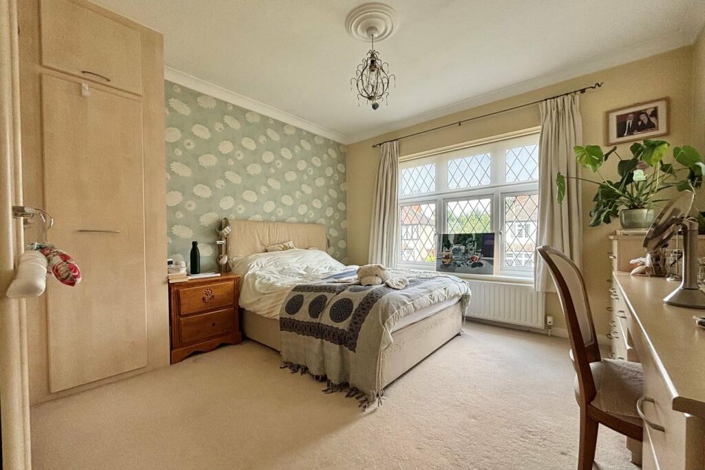 Additional image 8 of Den Close, Beckenham, BR3