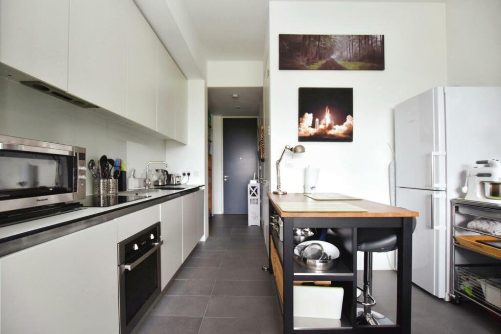 Additional image 7 of Lake Shore Drive, Bristol