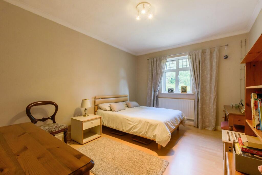 Additional image 17 of Walden Road, Chislehurst, BR7