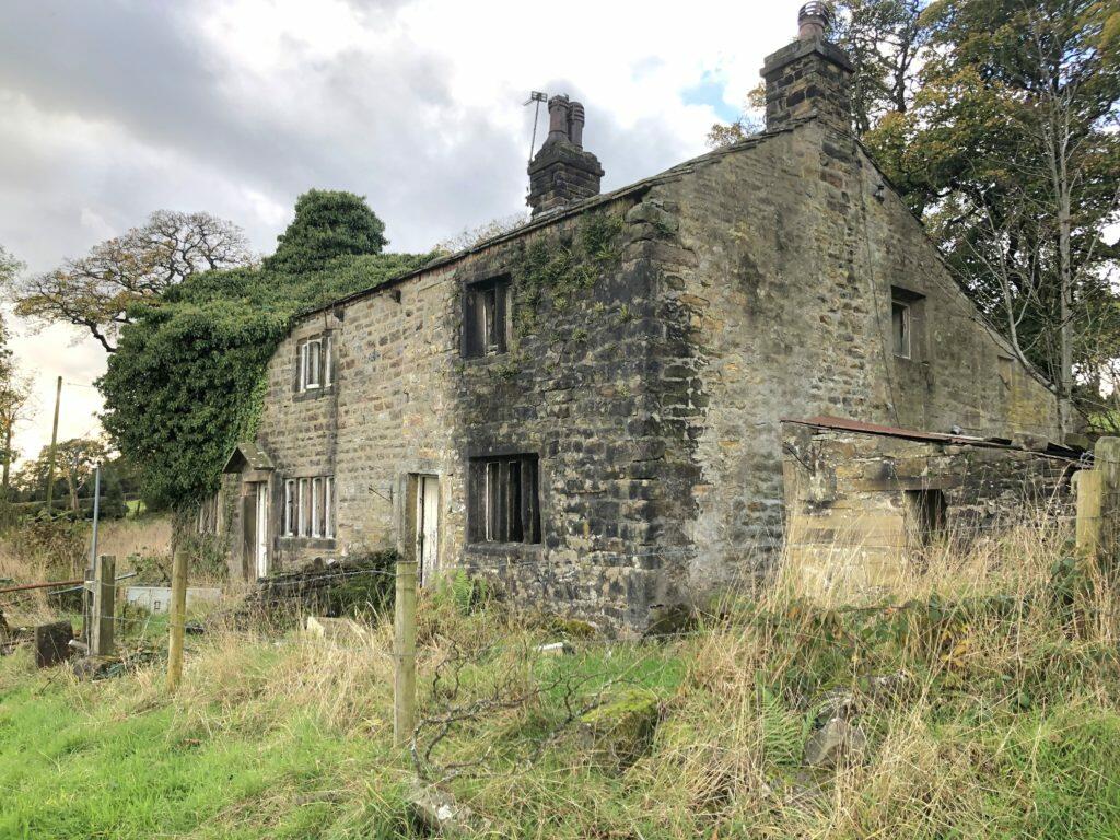 Additional image 12 of 3 bedroom farmhouse for sale – West Pasture Farm, Pasture Lane Road, Barrowford, BB9 6QY