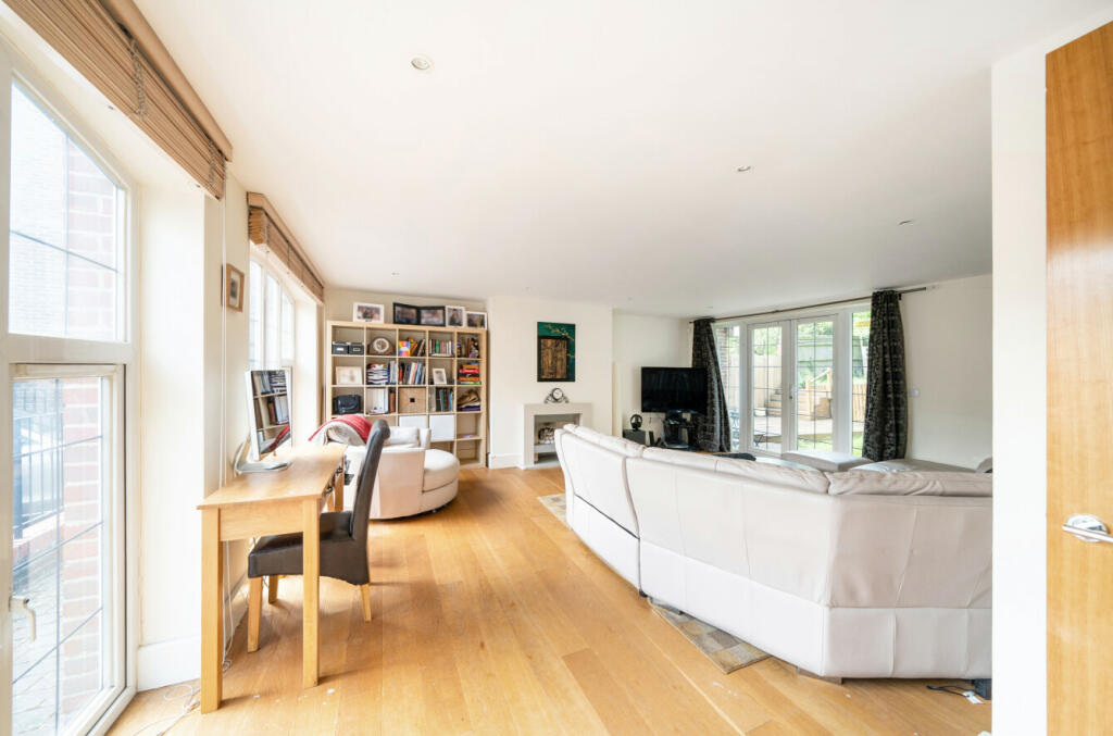 Additional image 10 of Duggan Drive, Chislehurst, Kent, BR7