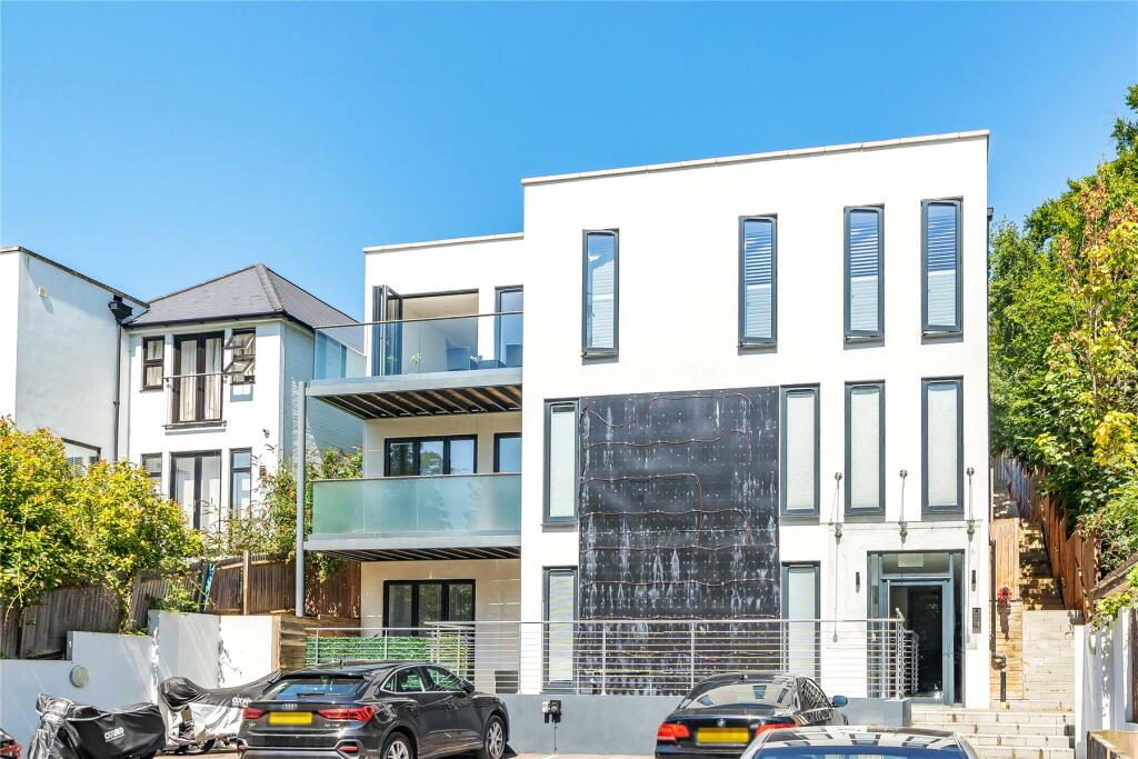 Additional image 19 of Southill Road, Chislehurst