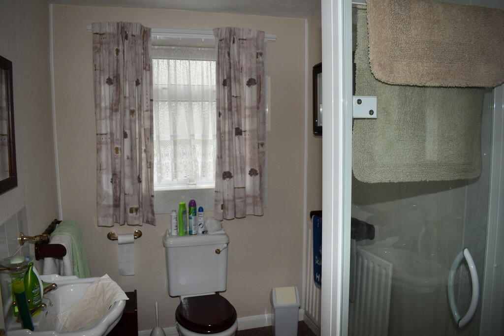 Additional image 11 of Leafy Way