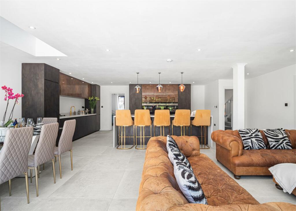 Additional image 2 of Pickhurst Park, Bromley