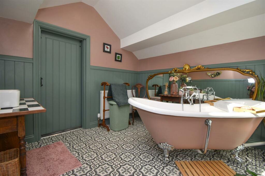 Additional image 35 of Victoria Road, Penrith