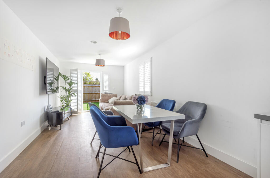 Additional image 2 of Ash Tree Close, Farnborough, Orpington, Kent, BR6