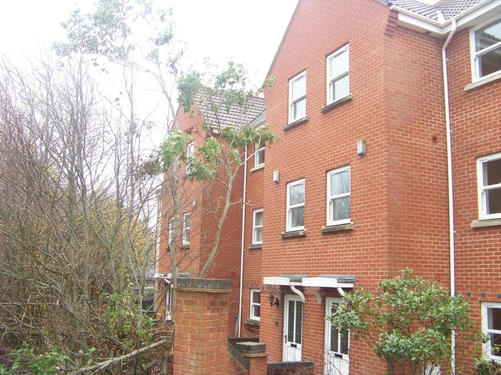 Additional image 3 of Aspen Park Road, Locking Castle