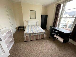 Additional image 6 of Ref 004 – Hampton Road Top floor flat