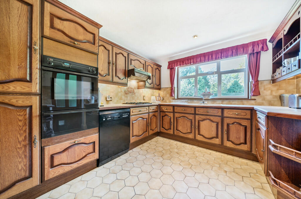 Additional image 8 of Marlings Park Avenue, Chislehurst, BR7