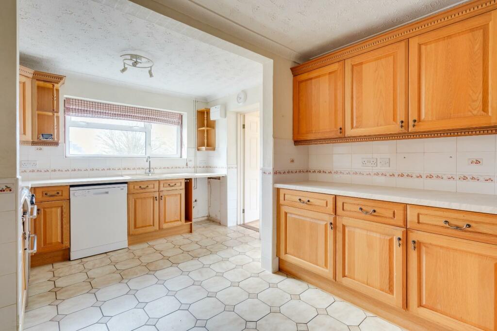 Additional image 4 of Extended family home in Yatton village