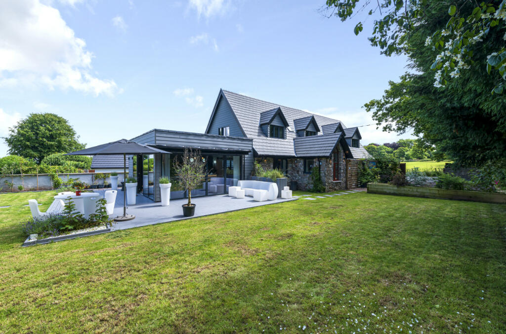 Ashgrove Avenue, Bristol, BS8