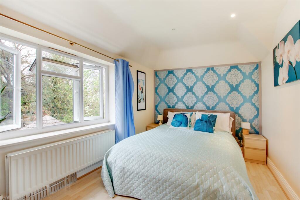 Additional image 17 of Sunray Avenue, Bromley