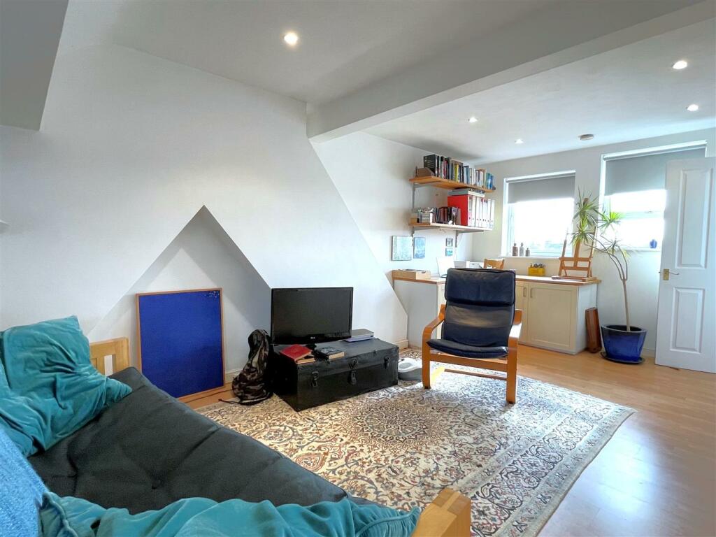 Additional image 11 of Blenheim Road, Bickley, Bromley, BR1