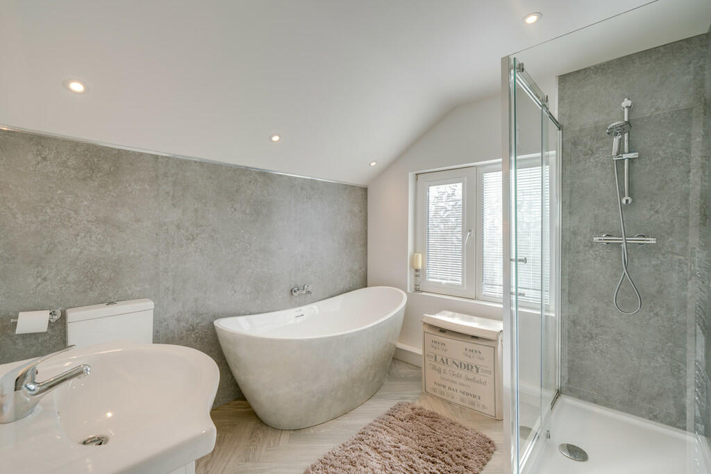 Additional image 12 of Moor Lane, Birkenshaw