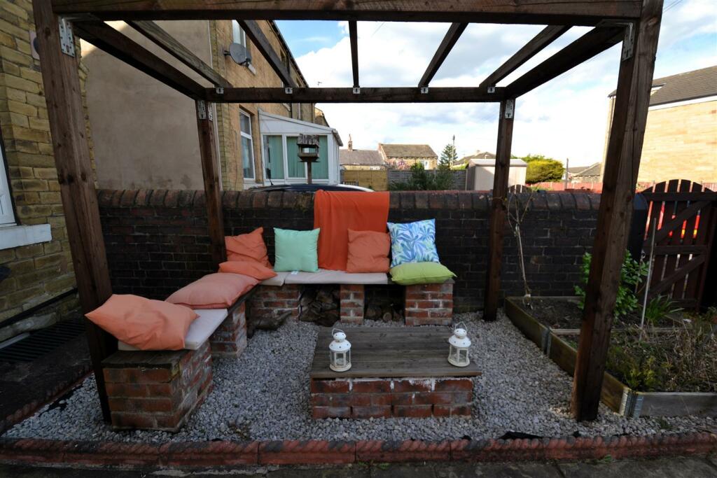 Additional image 12 of Brighton Terrace, Scholes, Cleckheaton
